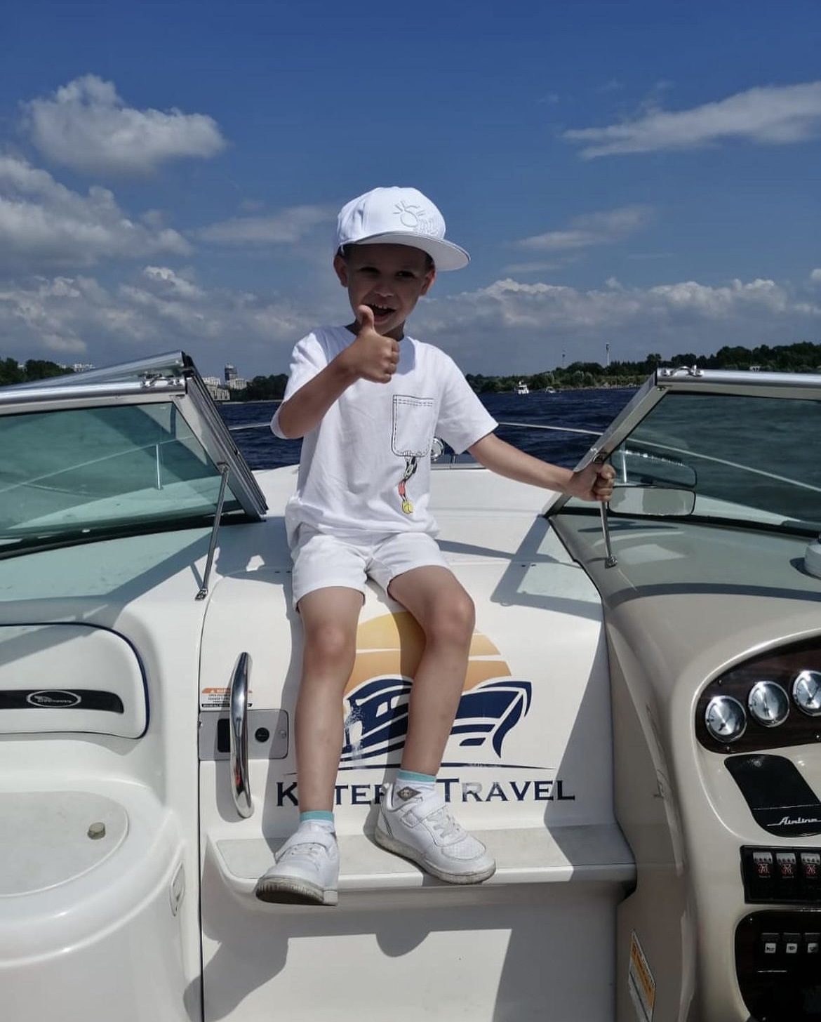 Отдых на катере